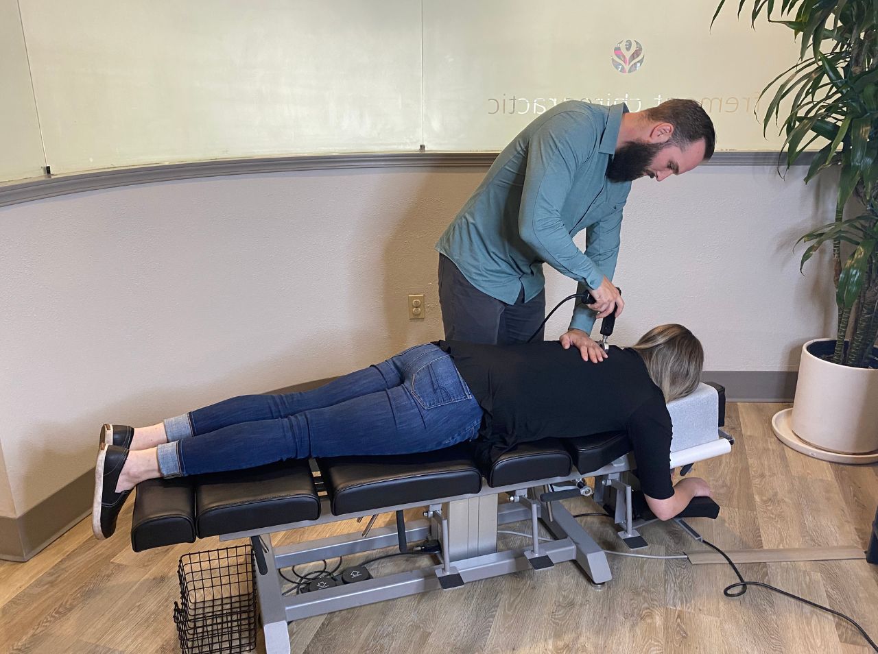 Dr. Walton providing chiropractic care for a mother during pregnancy